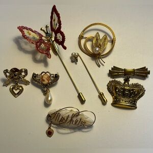 Vintage Jewelry Brooches Pins Lot of 7